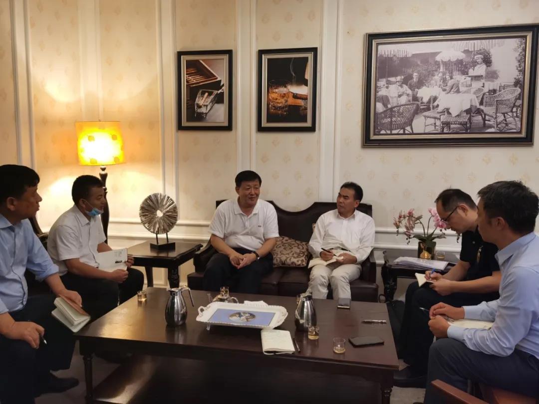 奥克股份与深圳研一合资合作签约