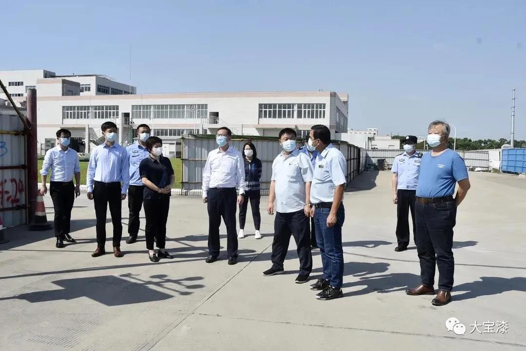 重固镇领导检查上海大宝节前安全生产工作
