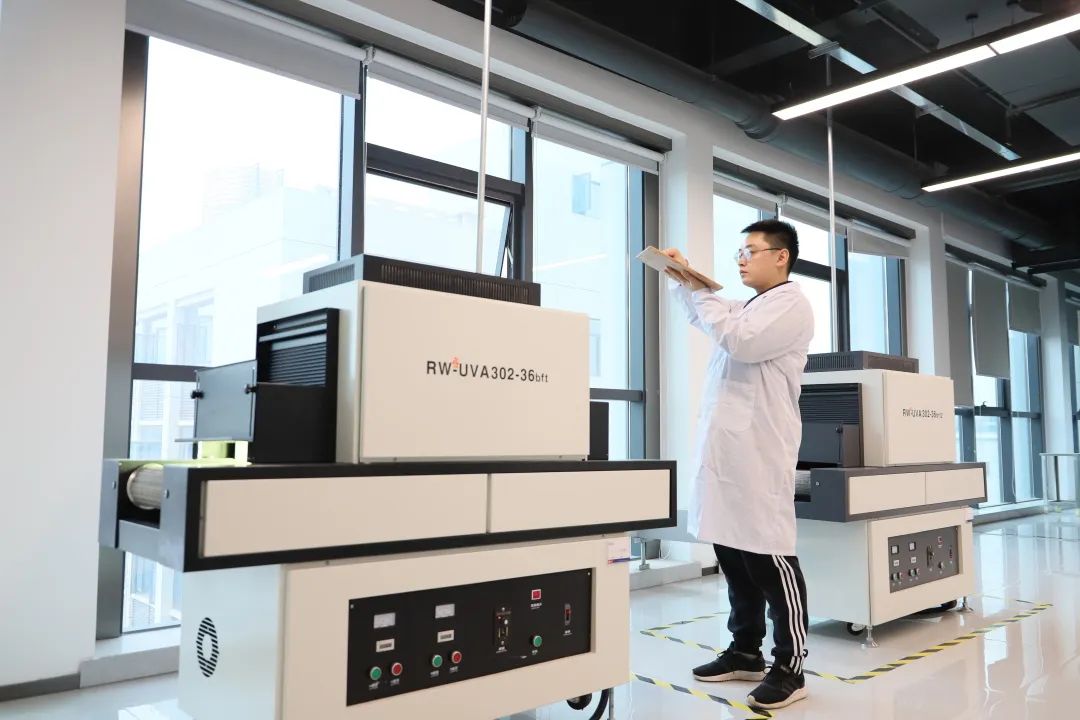 邦弗特超低VOC、净味UV木器涂料获得木业科技一等奖