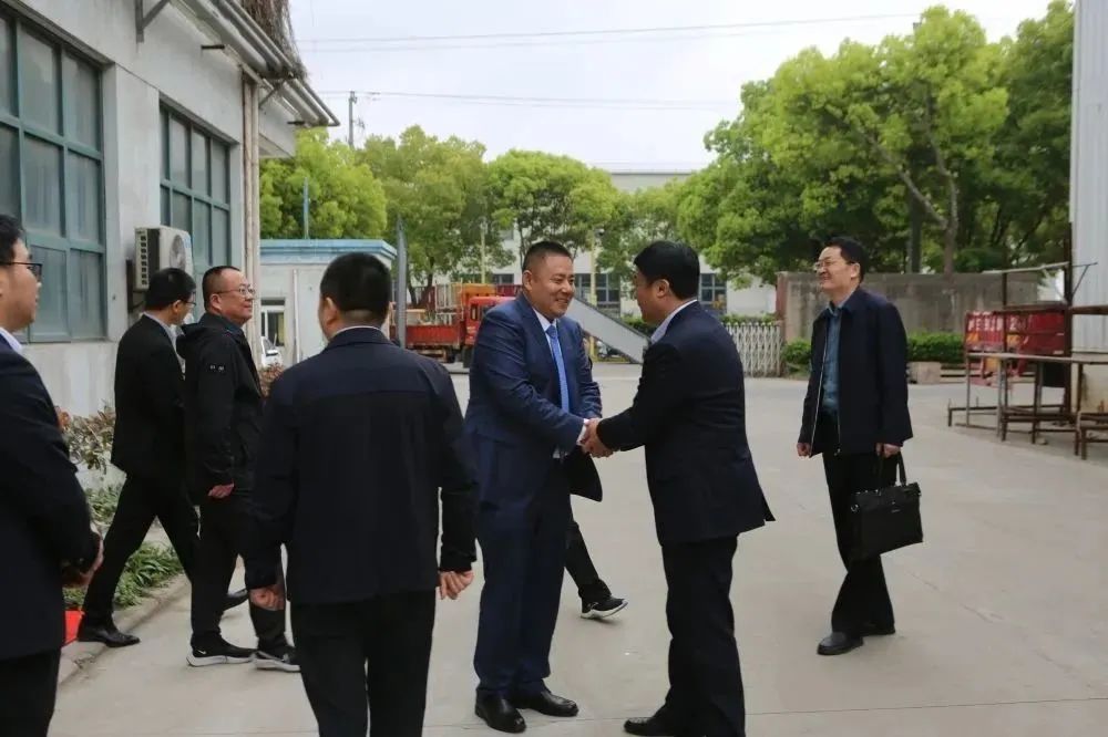 山东省郯城县委领导一行莅临上海鹏图考察指导
