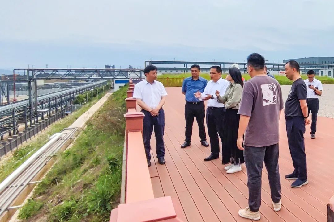 湖北省发改委一行调研兴瑞40万吨/年有机硅新材料项目