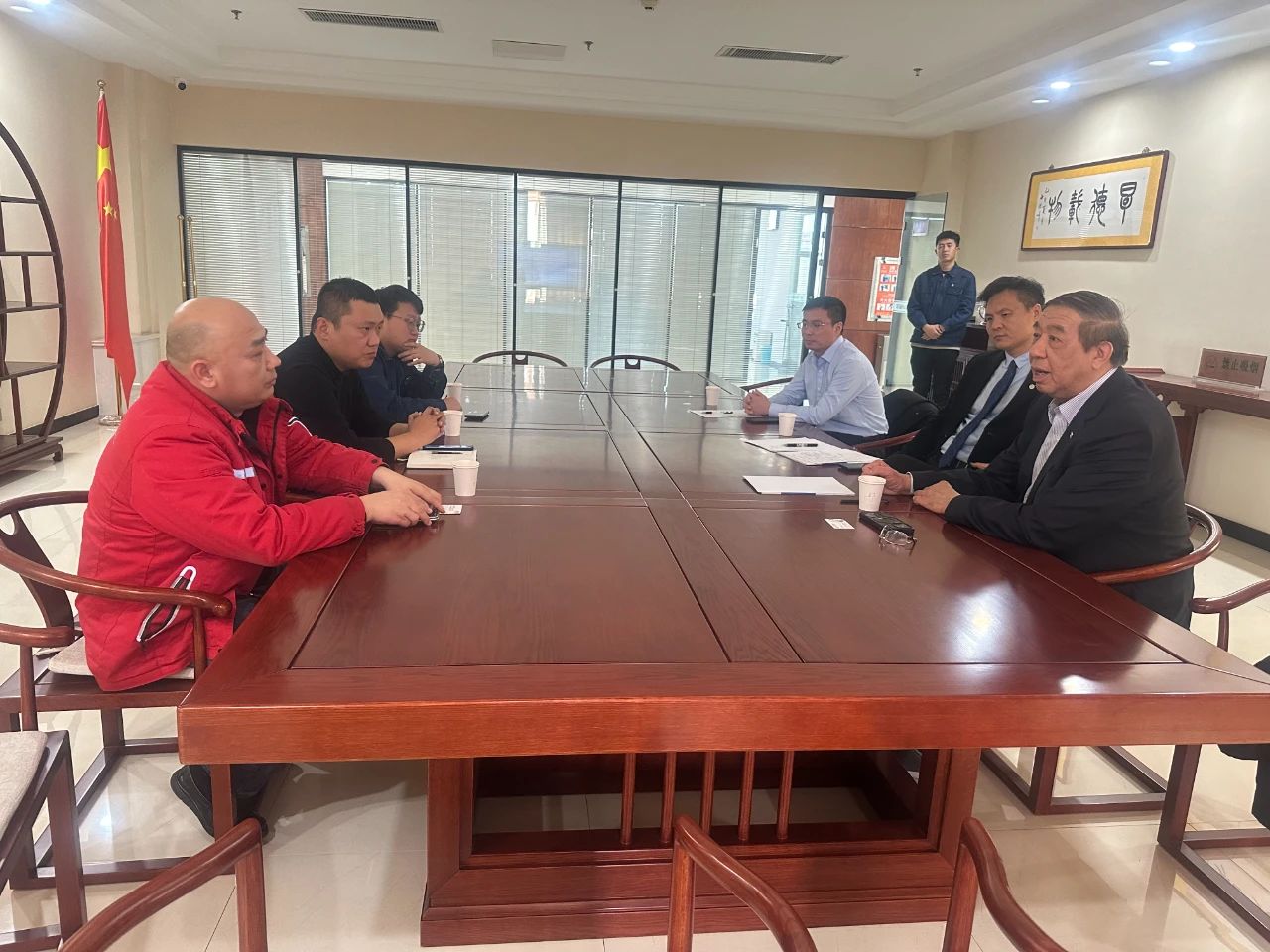 朱冬青一行调研鑫海石化 促进沥青产业链安全稳定运行