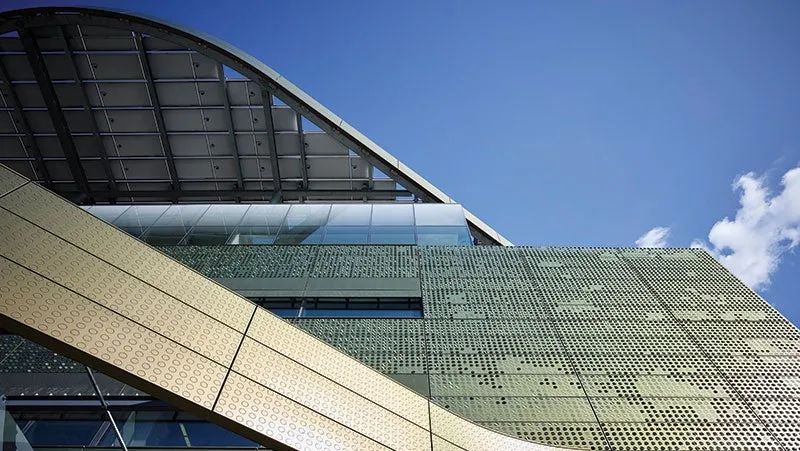 PPG隔热涂层助力建筑业应对气候变化，红外线反射，节省能耗，室内清凉