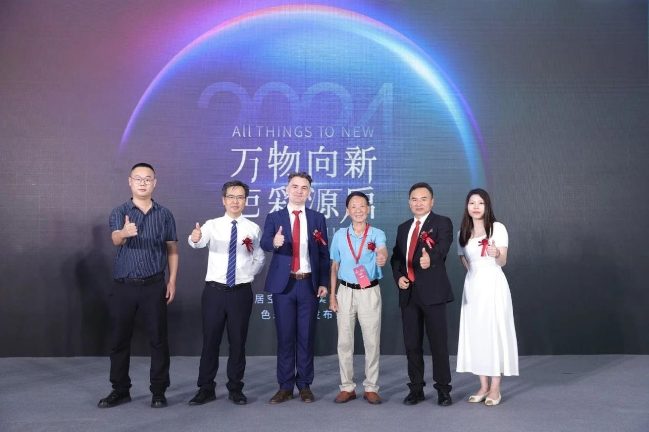 路易诗兰闪耀建博会，孙继明总经理揭秘品牌独特发展策略