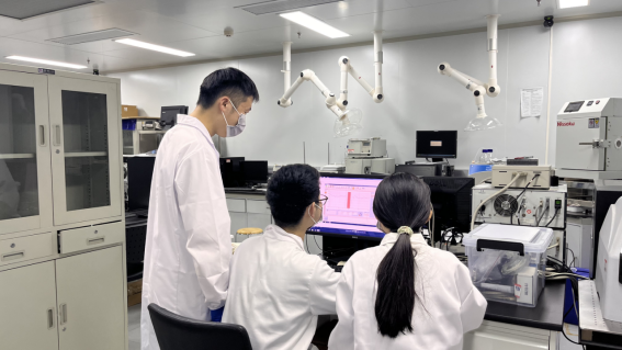 华中科技大学光刻胶重大突破 国产光刻胶通过量产验证