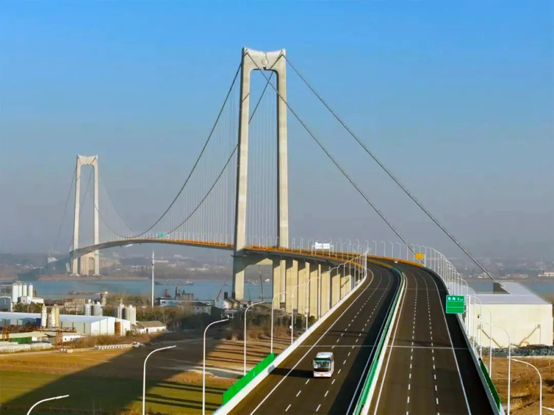 宁扬长江大桥正式通车 长江涂料助力打造经典工程