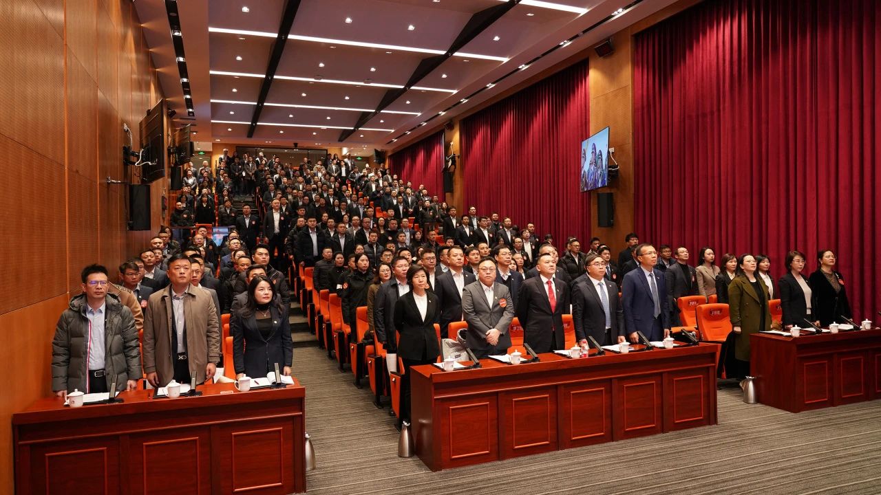 东方雨虹召开2024年工作总结表彰暨2025年工作部署大会
