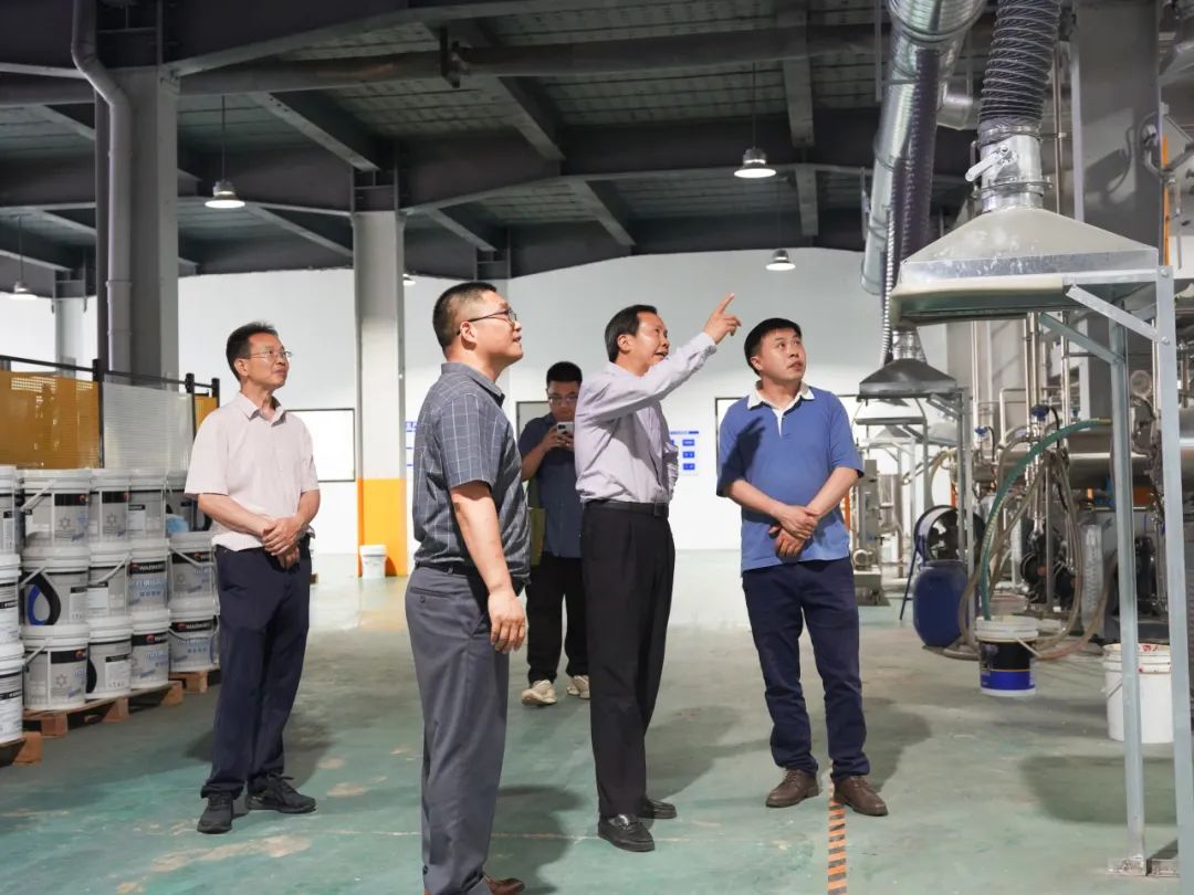 天台县政协主席调研浙江威玛，助力企业与人才发展