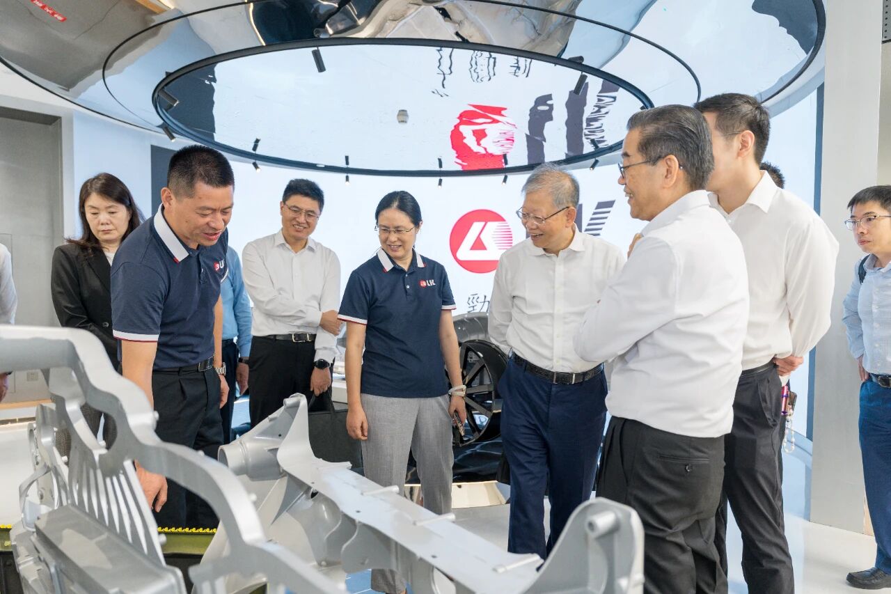 国投集团党组书记、董事长付刚峰先生一行调研考察力劲集团