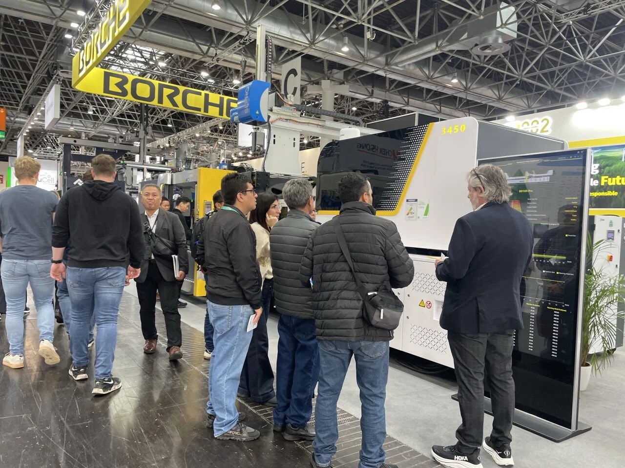 K 2025｜博创BU-EV二板电动注塑机：重塑大型注塑新标准