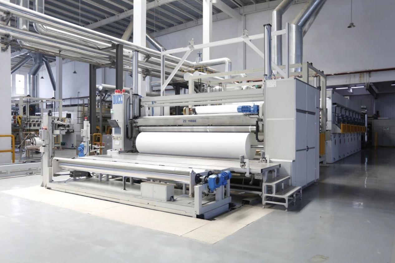 破局登顶！东方雨虹旗下天鼎丰聚酯胎基布强势加冕，铸就基建材料 “中国王牌”