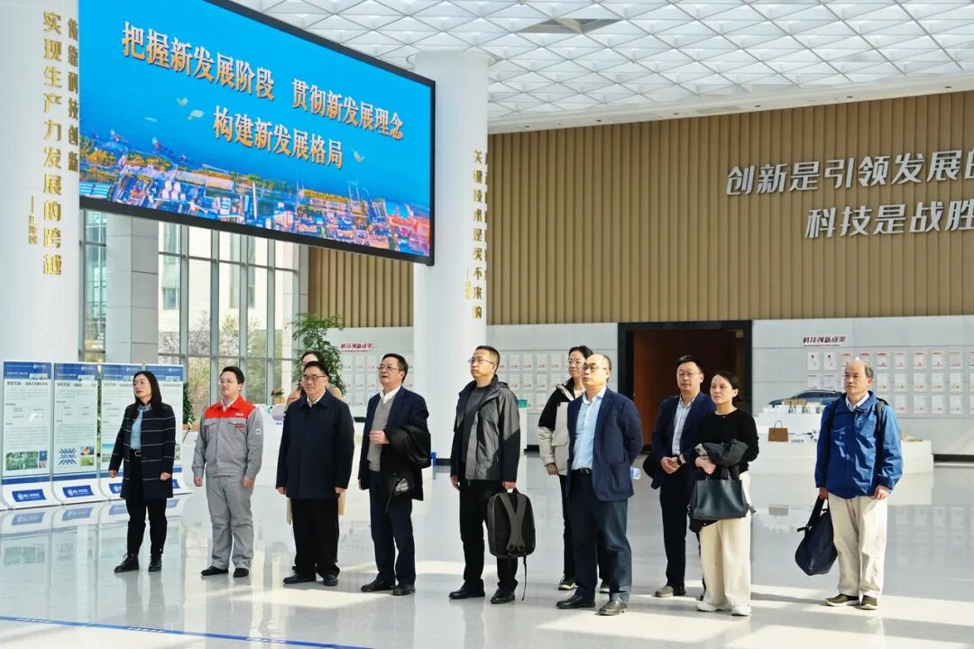 华谊集团赴武汉大学与三峡实验室走访交流 推进人工智能赋能化工研发