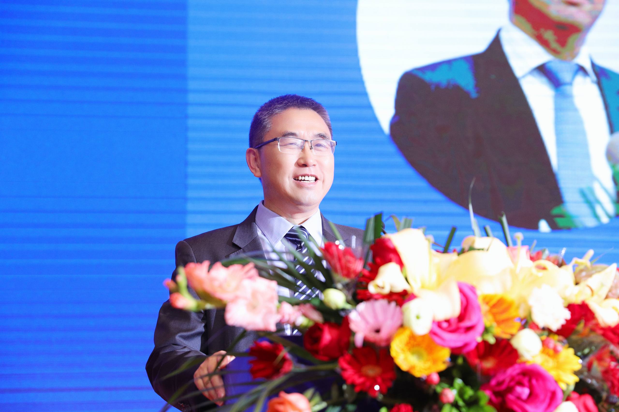 粤聚合力 涂绘新篇 | 陈冰：众行远 聚力推动广东涂料与油墨产业高质量发展